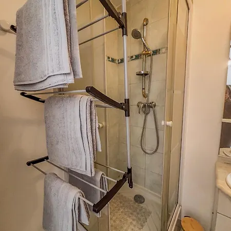 Le De Saint Jean Apartment *